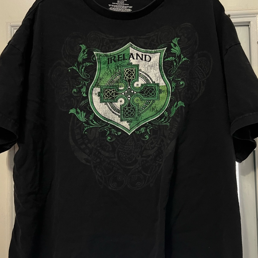Ireland Celtic Cross Graphic T Shirt 2XL Black Distressed Cotton